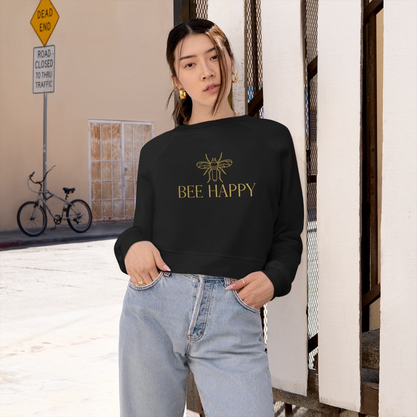 Bee Happy | Women's Cropped Fleece Pullover